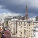 Apartment 701 - Eiffel Tower