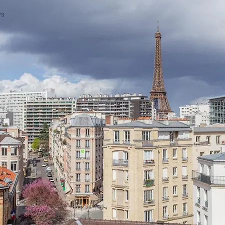 701 - Eiffel Tower Appartamento Parigi